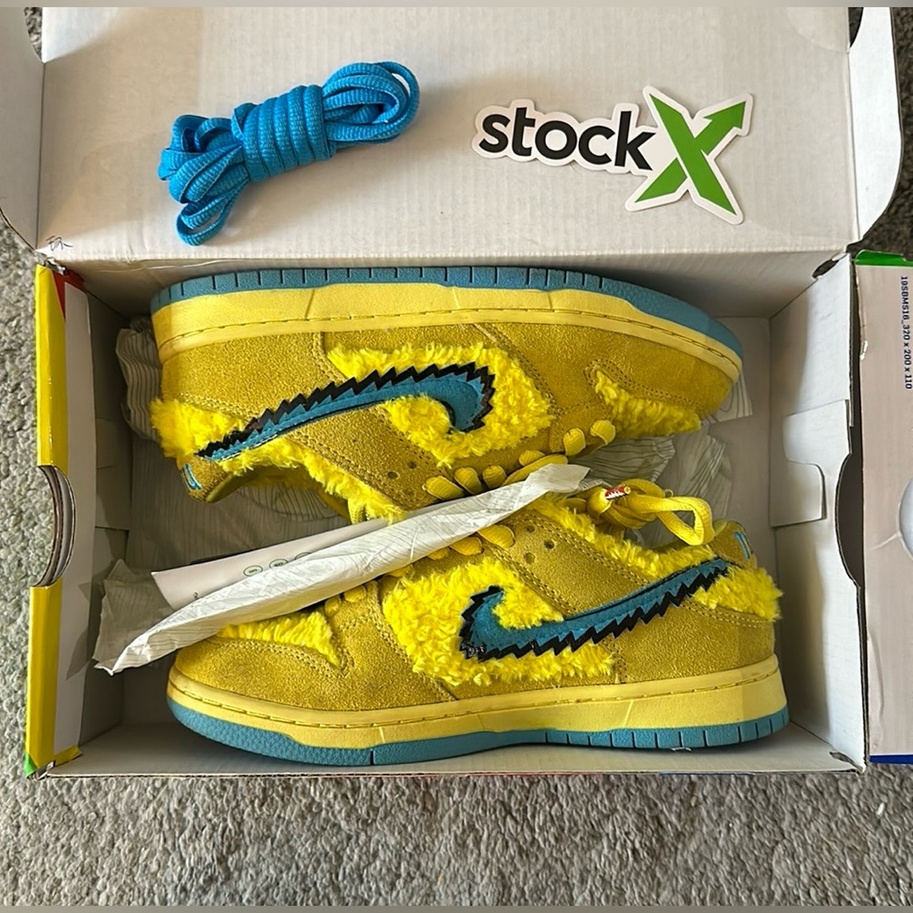 Nike Sb Dunk Low Grateful Dead Bear Yellow and Blue 2020